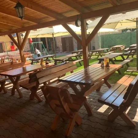 V Arealu Pivovaru Maly Janek S Vlastnim Stanem Campsite